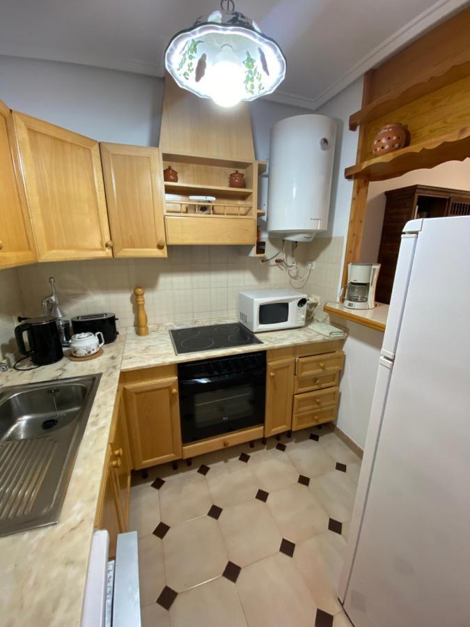 Orihuela Costa 2-Bedroom 1-Bath Renovated Vacation Rental On La Zenia Beach Exteriör bild