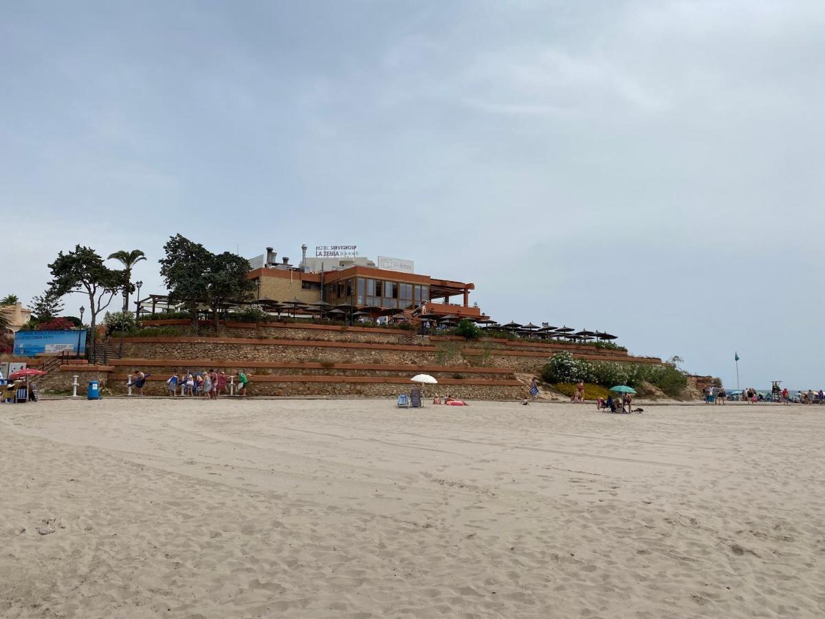 Orihuela Costa 2-Bedroom 1-Bath Renovated Vacation Rental On La Zenia Beach Exteriör bild
