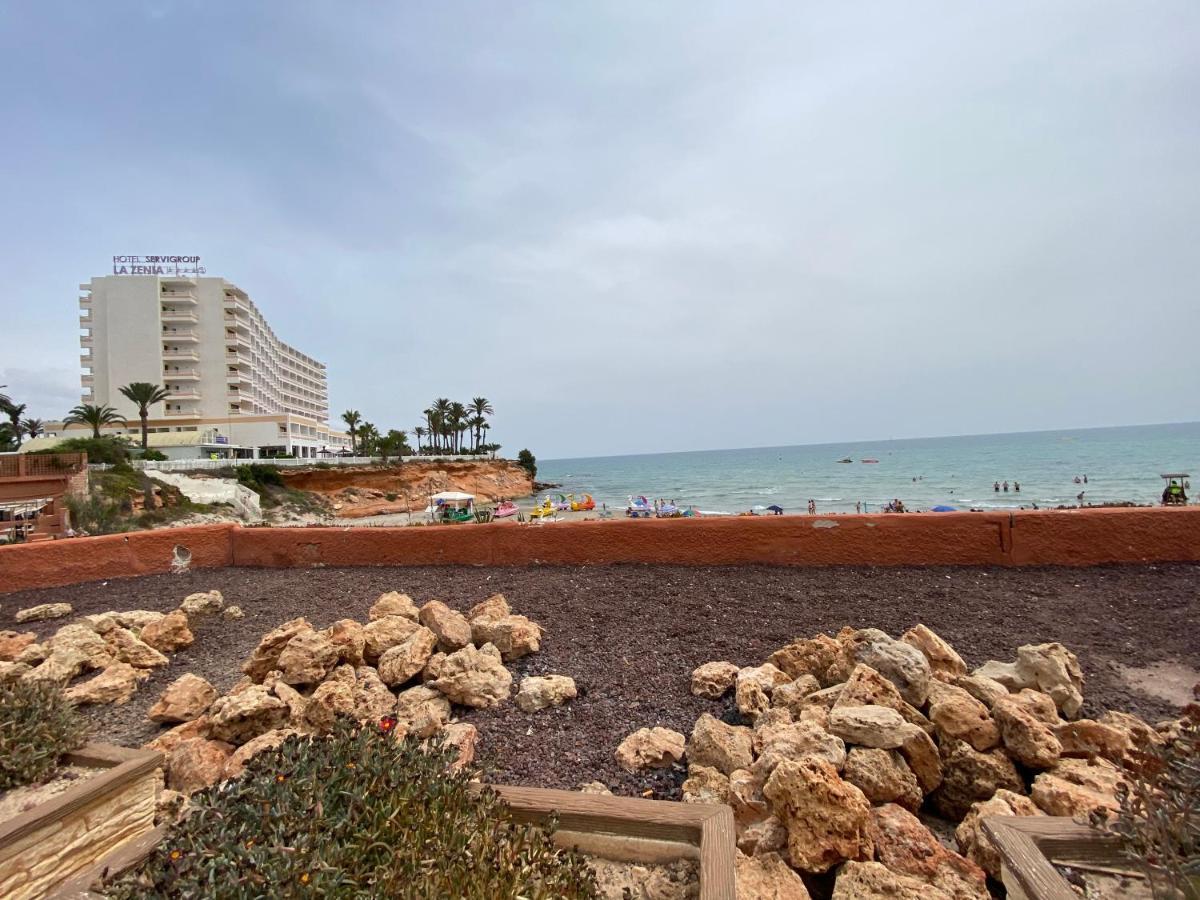 Orihuela Costa 2-Bedroom 1-Bath Renovated Vacation Rental On La Zenia Beach Exteriör bild